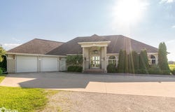 17666 Eagle Avenue, Clear Lake, IA 50428