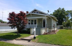 910 S WEBSTER Street, Harrisburg, IL 62946
