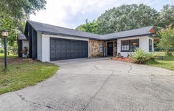 910 VAN DRIVE, AUBURNDALE, FL 33823