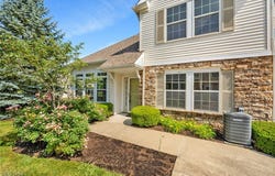 356 E Legend Court unit: 356-B, Highland Heights, OH 44143