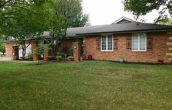 935 SE Tecumseh RD, Tecumseh, KS 66542