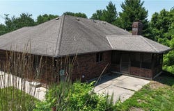 3111 N 35 Street, St Joseph, MO 64506