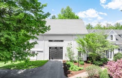 1290 State Street, Veazie, ME 04401