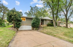 2401 Gettysburg Avenue S, Saint Louis Park, MN 55426