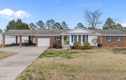 16 Port Side Lane, Belhaven, NC 27810