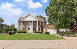 2447 Pro Tour Drive, Belleville, IL 62220