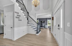 400 Bradford Lane, Greenwich Twp., NJ 08804-4010