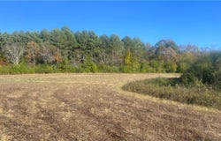 07 Lovebridge RD, Calhoun, GA 30701