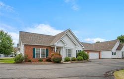 8343 Lost Valley Dr, Adams Twp, PA 16046