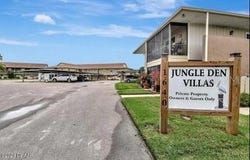 1640 JUNO TRAIL, ASTOR, FL 32102