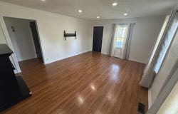 132 S Mc Connell Avenue, Joplin, MO 64801