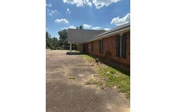 1253 Poplar St., Grenada, MS 38901