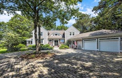 77 The Heights, Mashpee, MA 02649