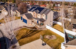 9995 S CADDIE Cir W, South Jordan, UT 84009