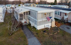 239 Ayer Rd 3rd Street, Littleton, MA 01460