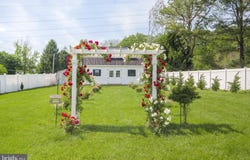 1 HIGHVIEW Road, CONOWINGO, MD 21918