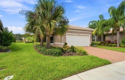 4902 SANDY GLEN Way, WIMAUMA, FL 33598
