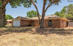 1321 AMHERST STREET, Burkburnett, TX 76354