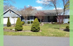 120 Mohawk Drive, Brightwaters, NY 11718