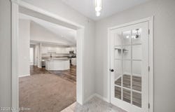 8505 Atrium Dr, Louisville, KY 40220
