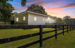 104 Mcclellan Street, Hillsdale, MI 49242