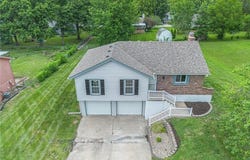 1612 NE 112th Terrace, Kansas City, MO 64155