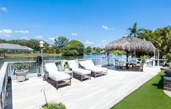 21280 NE 23rd Ave, Miami, FL 33180