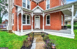 162 E WATER STREET, MIDDLETOWN, PA 17057