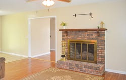 225 Royce Ln, Dothan, AL 36301