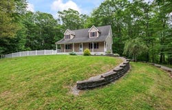 366 Stafford St, Charlton, MA 01507