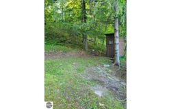 5319 S Lakeview, West Branch, MI 48661