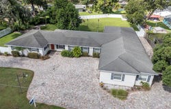 712 S OAKWOOD Avenue, BRANDON, FL 33511