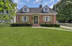 153 E Waterloo Street, Canal Winchester, OH 43110