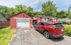 82 Redfern Drive, Springfield, MA 01109