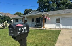 415 W Henry Street, Staunton, IL 62088