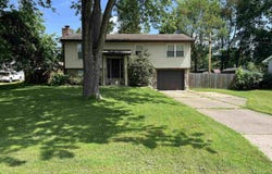 7366 Oakdale Drive, Newburgh, IN 47630