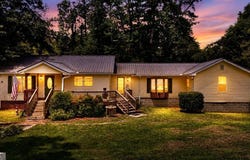 77 York Drive NE, Plainville, GA 30733