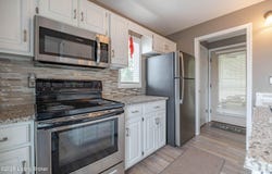 414 Rosewood Ct, Louisville, KY 40223