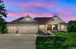208 Berg Crossing Drive, Augusta, MO 63332
