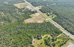 18725 231 Highway, Fountain, FL 32438