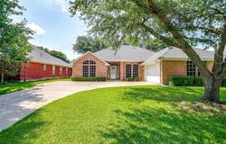 133 Sunny Meadows Drive, Burleson, TX 76028