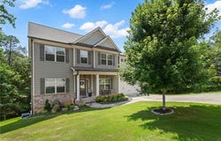 4018 Oxford Lane, Gainesville, GA 30506