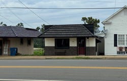 212 W Liberty Avenue, Lyons, GA 30436