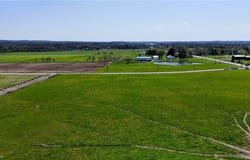 Burton Windsor Rd, Middlefield, OH 44062