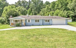 21466 Ireland Road, South Bend, IN 46614