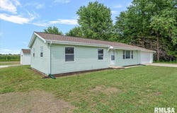 4665 Dickey John Road, Auburn, IL 62615