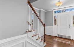 5229 Bridge Pointe Drive, Clemmons, NC 27012