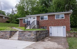 5 Albert St, South Union Twp, PA 15401