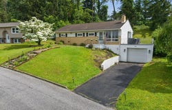 4009 EASTBROOK ROAD, HARRISBURG, PA 17109