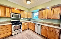 402 Thomas Street, Brighton, IL 62012
